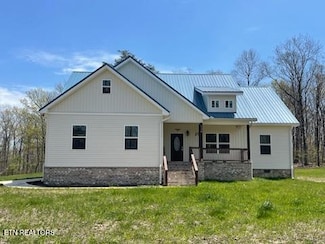 520 Gray Rock View, Pikeville, TN 37367
