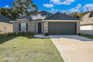 3369 Grand Lake Dr, Bossier City, LA 71111
