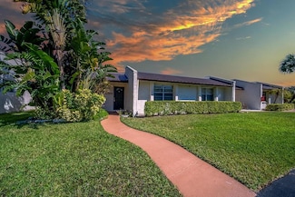 441 Golden River Dr, West Palm Beach, FL 33411