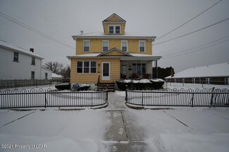 121 E 6th St, Wyoming, PA 18644