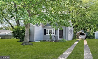 221 Walnut St, West Deptford, NJ 08096