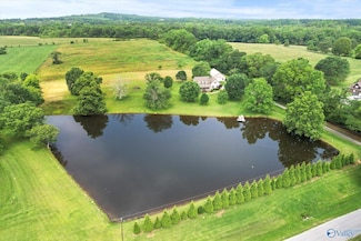 1045 Alexander Rd, Boaz, AL 35956