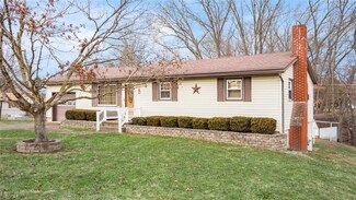 20 E Overlook Dr, Zanesville, OH 43701