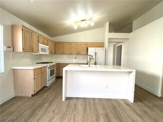 8293 Cedar Leaf Dr, Las Vegas, NV 89147