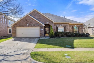910 Fieldstone Dr, Cedar Hill, TX 75104