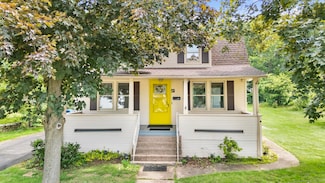 27 Homestead St, Manchester, CT 06042