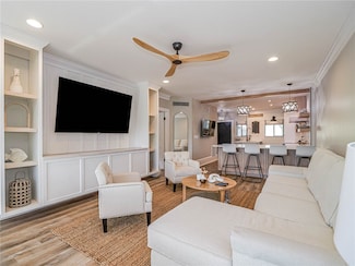 6175 S Mirror Lake Dr Unit 307, Sebastian, FL 32958