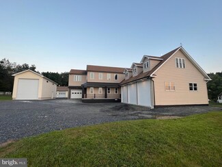 2418 Gramm Rd, Pennsburg, PA 18073