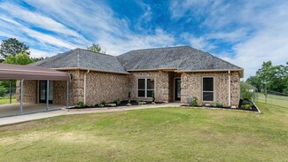 8001 Mars Hill Rd, Bauxite, AR 72011