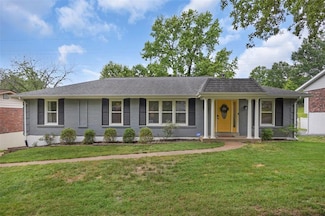 389 Crestbury Dr, Ballwin, MO 63011
