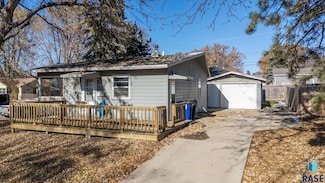 3100 E 17th St, Sioux Falls, SD 57103
