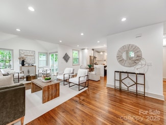 2114 Thurmond Place, Charlotte, NC 28205