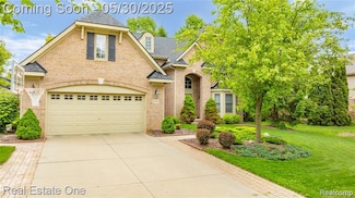 41082 Clermont Ave, Novi, MI 48375