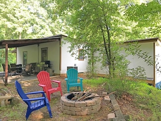 1674 Nugget Ln, Ellijay, GA 30540