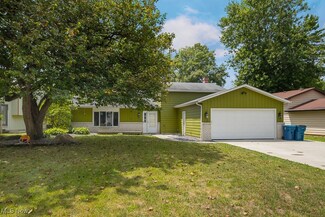 1711 N Nantucket Dr, Lorain, OH 44053