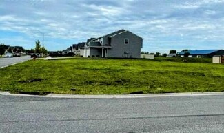 8278 Marshall St, Merrillville, IN 46410