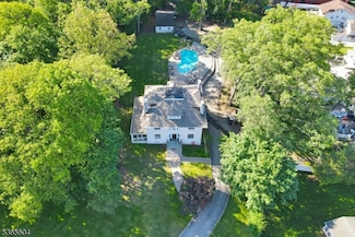 210 Pompton Ave, Pompton Lakes, NJ 07442