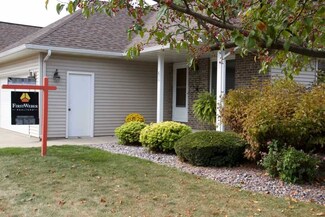 608 Prairie Hills Dr Unit 2, Dodgeville, WI 53533