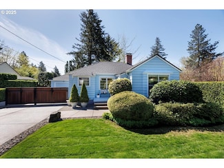 4970 SW 31st Dr, Portland, OR 97239