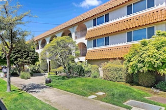 2133 Santa Clara Ave Unit 214, Alameda, CA 94501