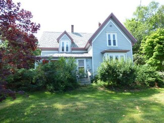 106 Seawall Rd, Southwest Harbor, ME 04679