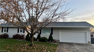 4715 Woodridge Dr, Youngstown, OH 44515