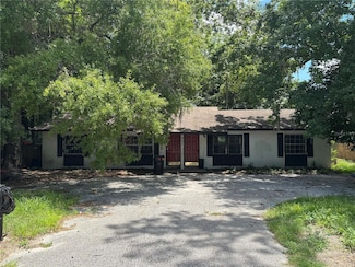 925 SW 61st St, Gainesville, FL 32607