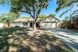 3419 Pleasant Lake Dr, Tampa, FL 33618