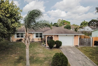 885 SW Canary Terrace, Port Saint Lucie, FL 34953