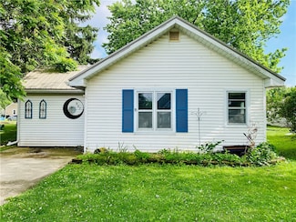 607 E Jefferson Ave, Casey, IL 62420