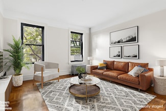 345 Montgomery St Unit 4G, Brooklyn, NY 11225