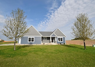 1800 20th Avenue Cir NE, Kasson, MN 55944