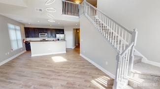 6403 Fernandez Ct, Parlin, NJ 08859