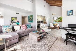 50 Ocean Lane Dr Unit 207, Key Biscayne, FL 33149