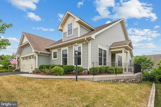 105 Cottontail Dr, Lake Frederick, VA 22630