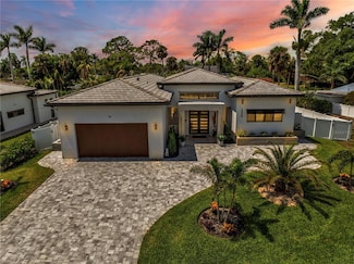 1324 Longwood Dr, Fort Myers, FL 33919
