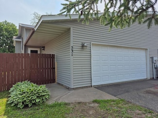 531 Tiffany Dr, Hastings, MN 55033