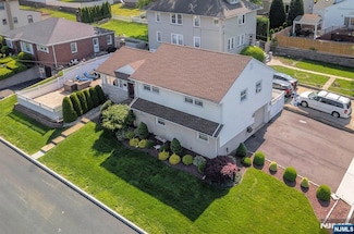 136 12th St, Wood Ridge, NJ 07075