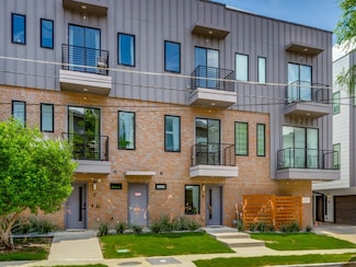 2450 N Garrett Ave Unit 4, Dallas, TX 75206