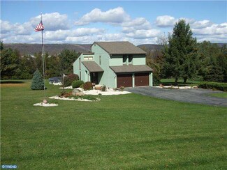 785 Almond Rd, Walnutport, PA 18088