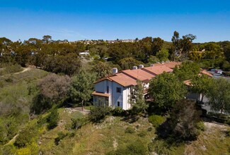 2804 Winthrop Ave, Carlsbad, CA 92010