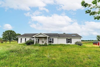 12345 State Route 38 NE, Bloomingburg, OH 43106