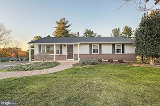 12301 Dancrest Dr, Clarksburg, MD 20871