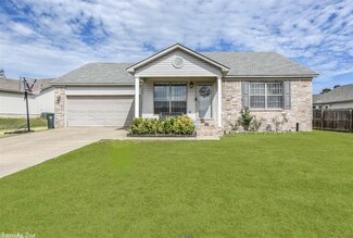 24 Britts Ln, Little Rock, AR 72204