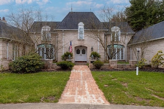 1612 Royal Oak Dr, Mansfield, OH 44906