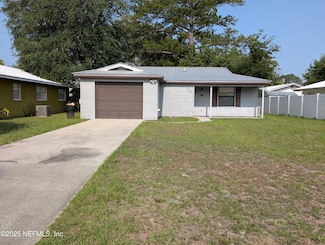 132 Park Rd, Interlachen, FL 32148