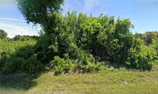 7280 Donahue St, Englewood East, FL 33981