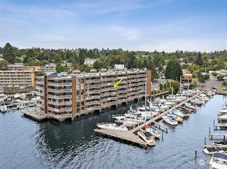 9500 Rainier Ave S Unit 407, Seattle, WA 98118
