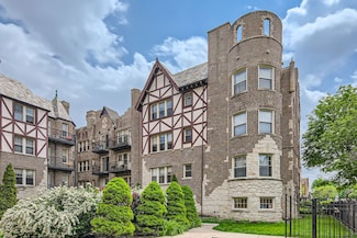 5711 N Kimball Ave Unit 2N, Chicago, IL 60659