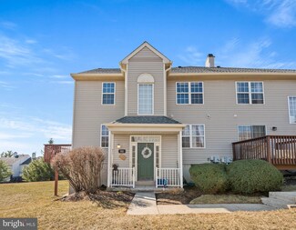 511 Andover Ln, Collegeville, PA 19426